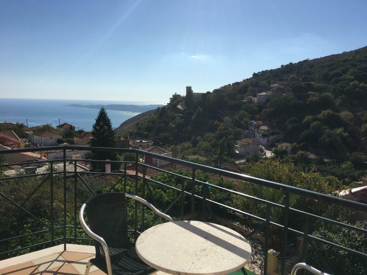 Villa Tzitzifies Kourouklata エクステリア 写真