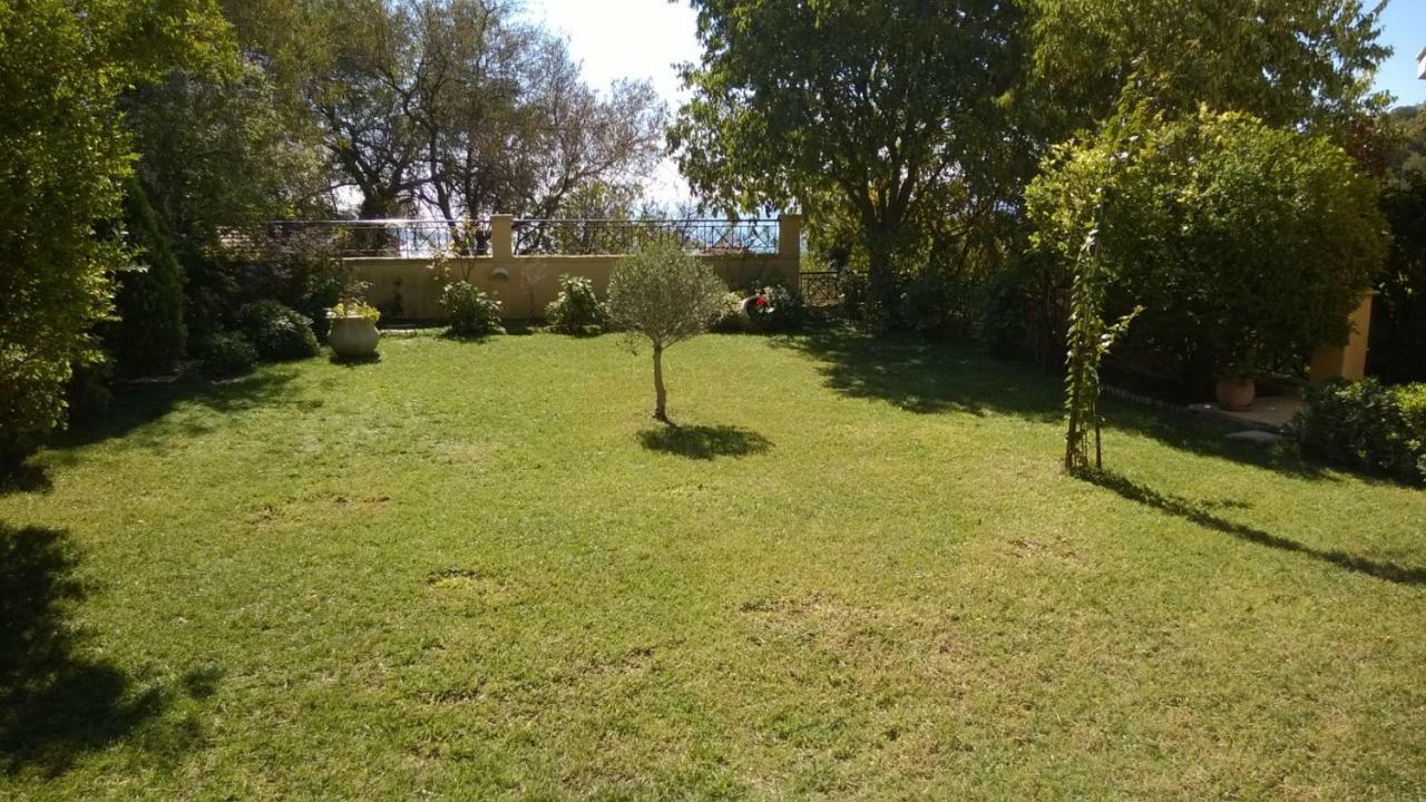 Villa Tzitzifies Kourouklata エクステリア 写真